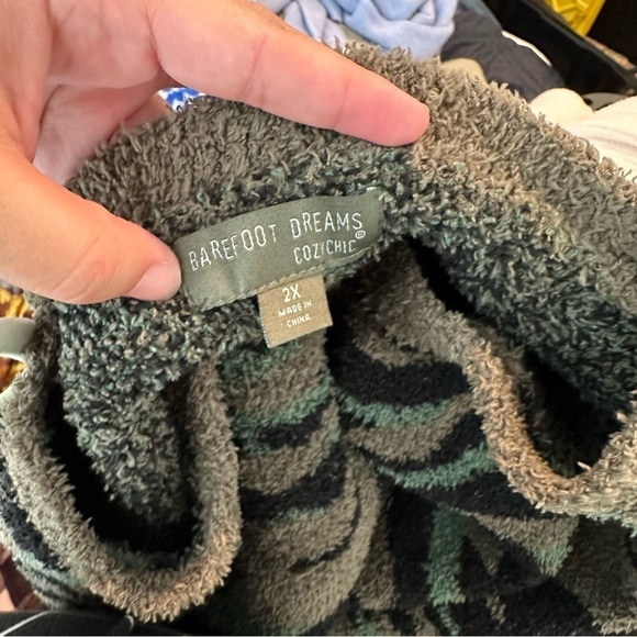 Barefoot Dreams Cozy Chic Camo Printed Chunky Sweater size 2XL - Picture 3 of 4